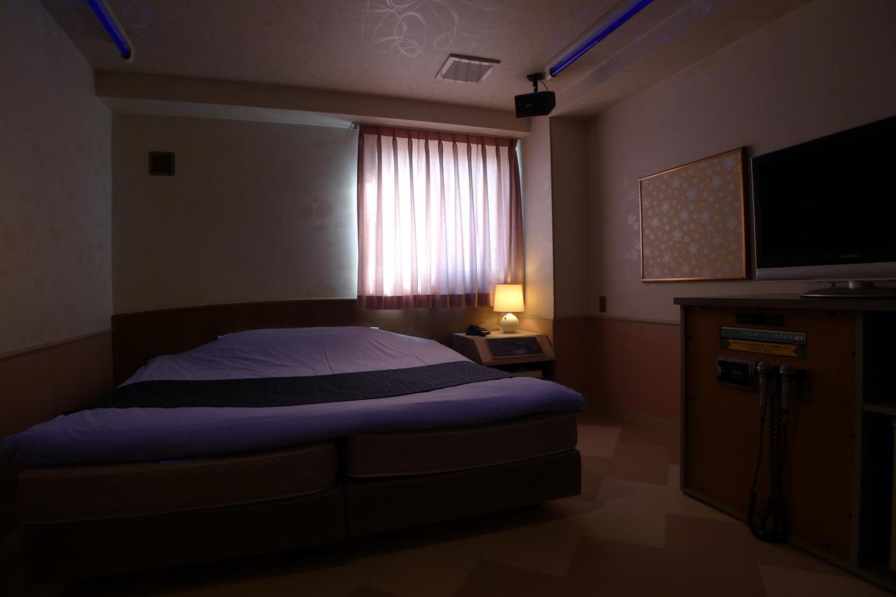 Hotel Golf Nirasaki Inter (Adults Only) Exterior foto