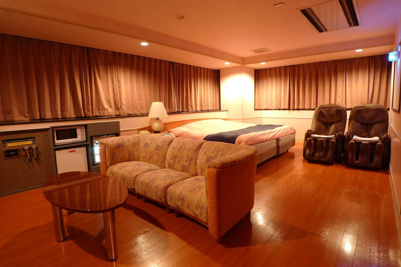 Hotel Golf Nirasaki Inter (Adults Only) Exterior foto